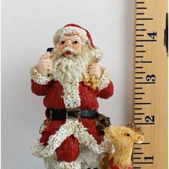 K's Collection Holiday Santa on Chimney with Reindeer Resin Christmas Figurine - Picture 6 of 6